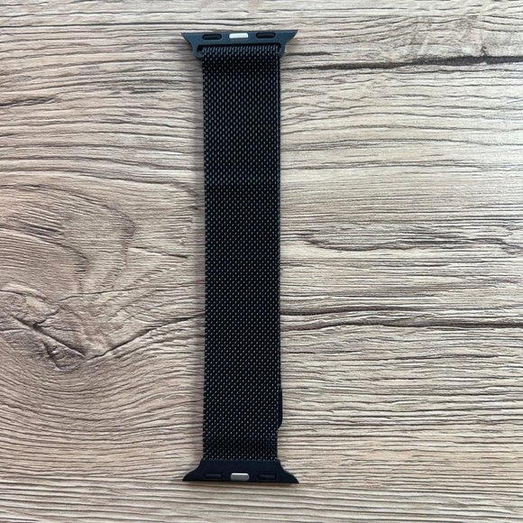 NEW BAND Mid Night  Milanese Stainless For Apple Watch - Picture 2 of 5